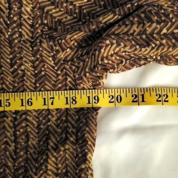 Evan Picone Petites silk s/s button-back blouse - Picture 4 of 5